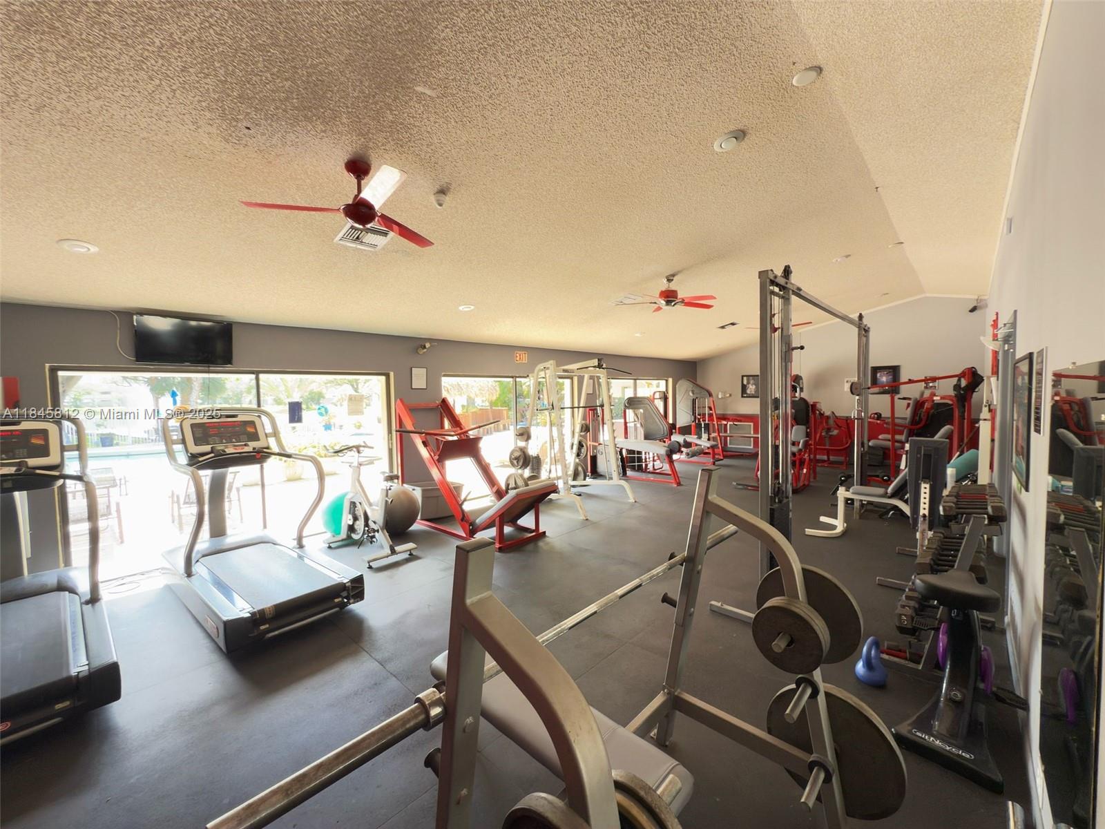 3078 S Oakland Forest Dr # 605