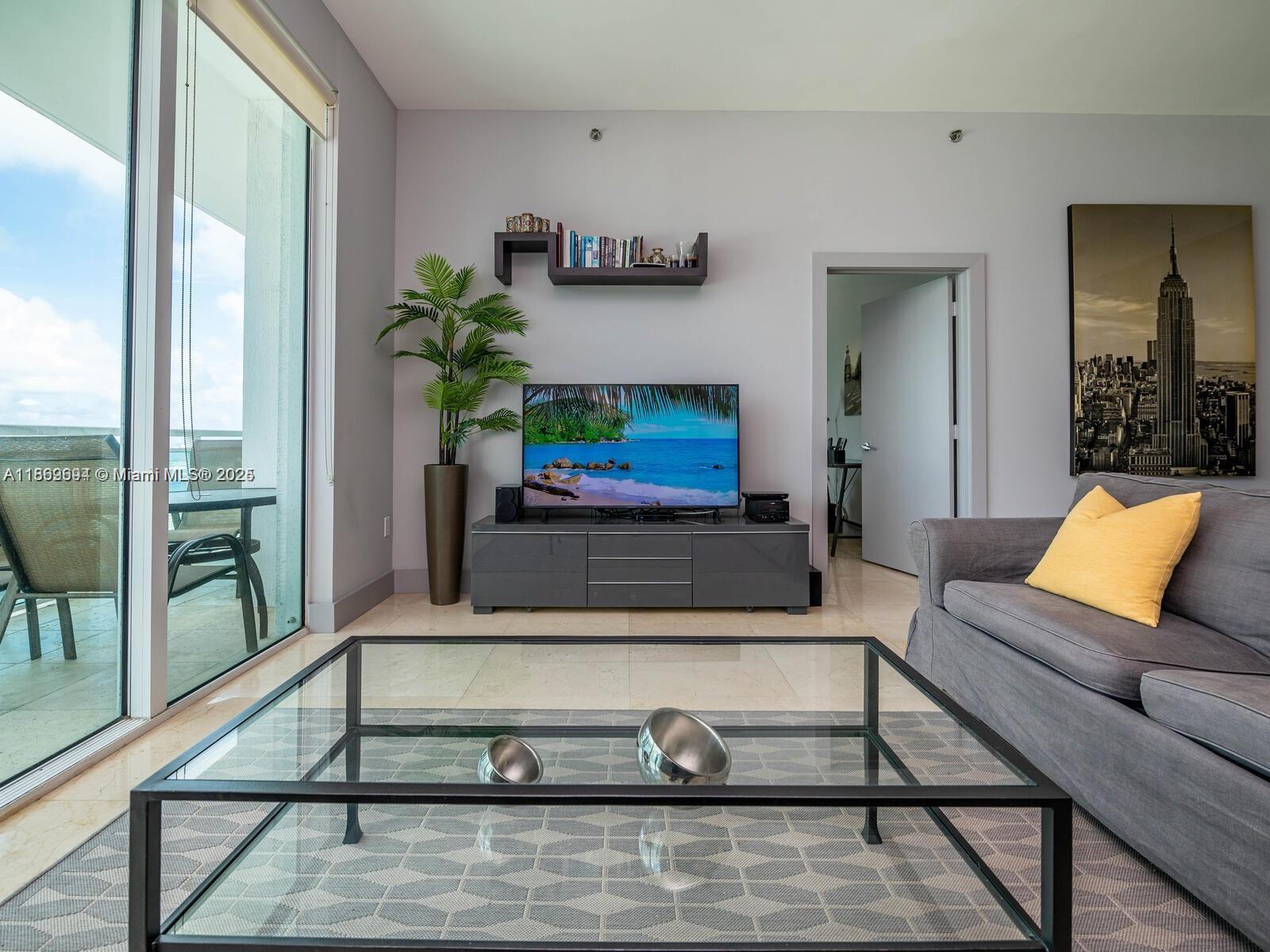 950 Brickell Bay Dr # 4104