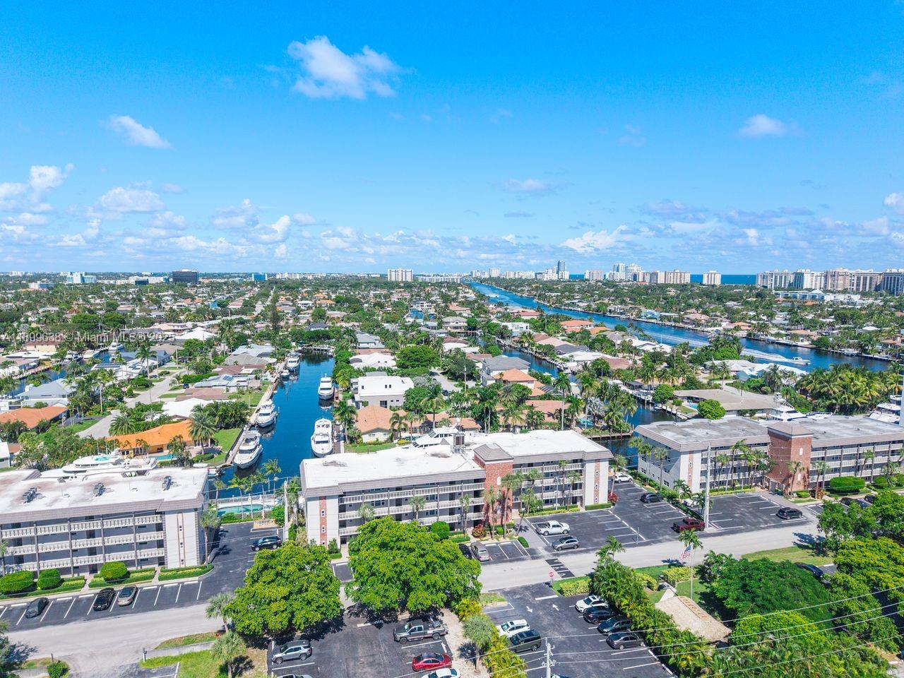 3111 NE 51st St # 202C