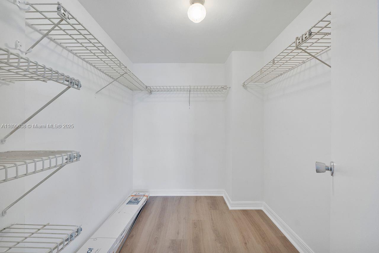 3111 NE 51st St # 202C