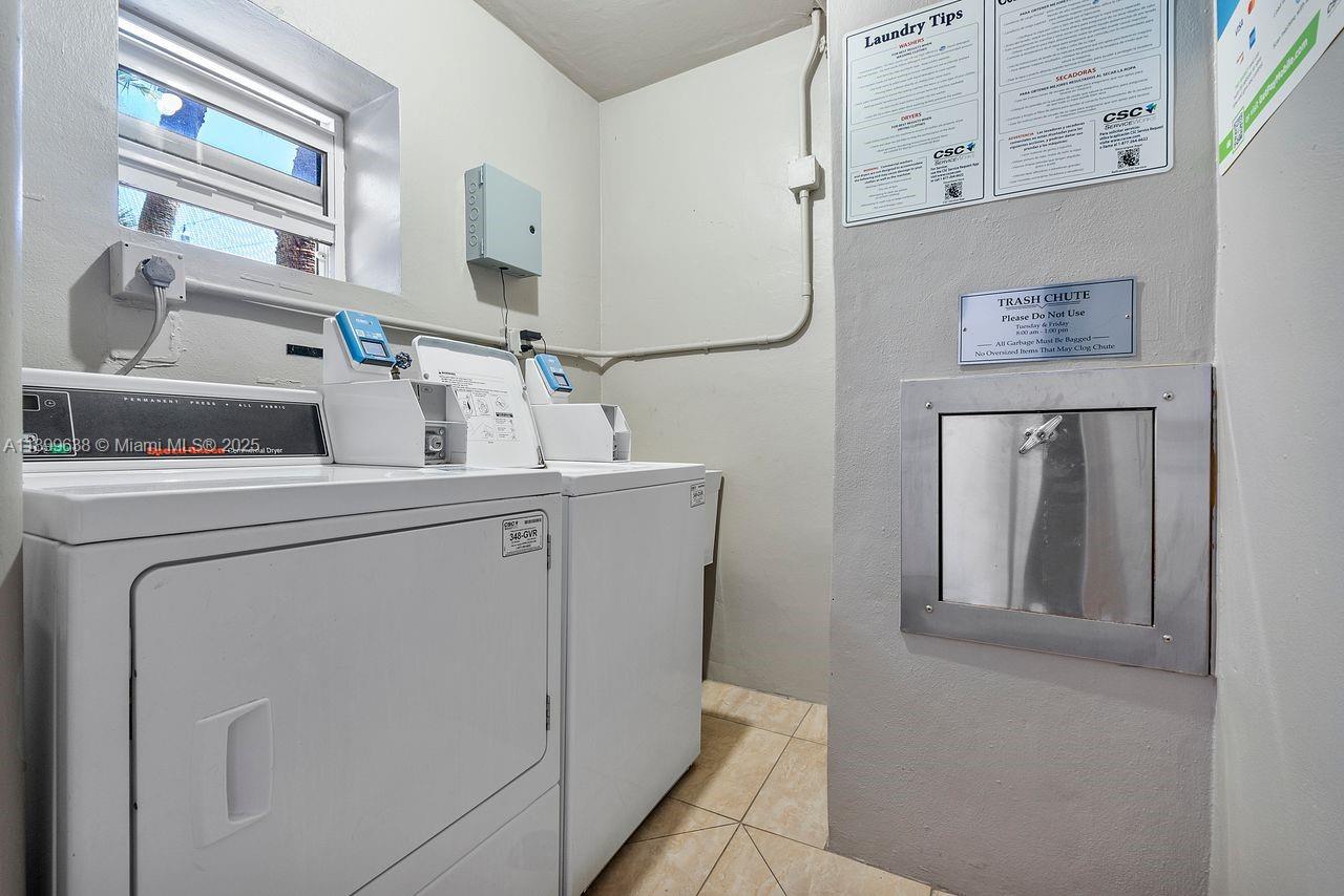 3111 NE 51st St # 202C