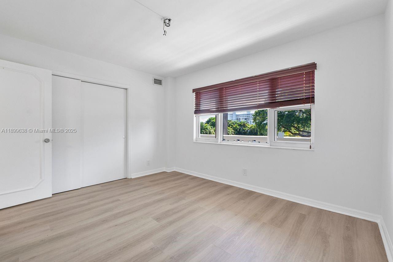 3111 NE 51st St # 202C