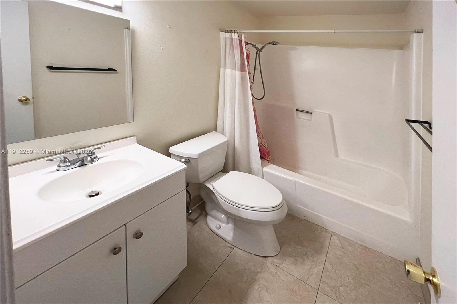 5174 NE 6th Ave # 520