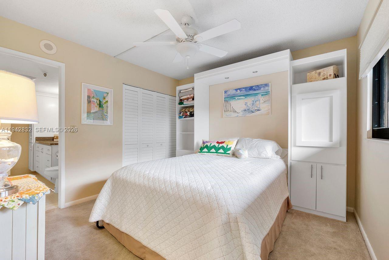 2200 S Cypress Bend Dr # 406