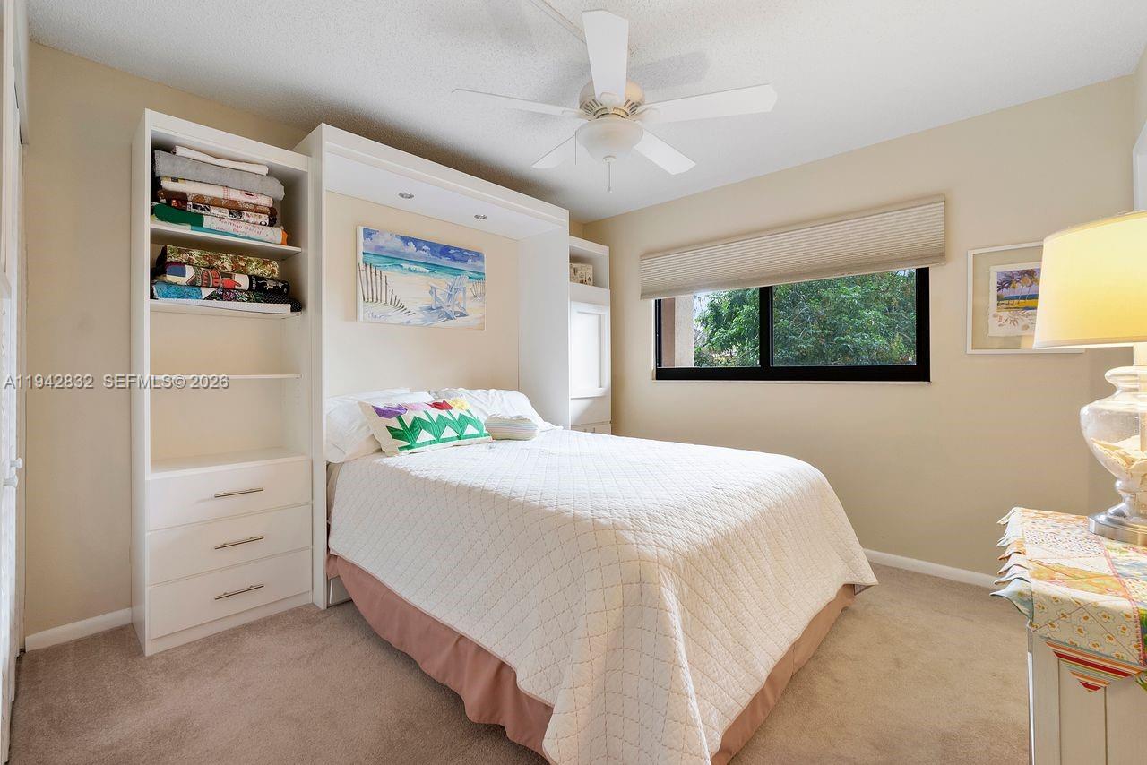 2200 S Cypress Bend Dr # 406