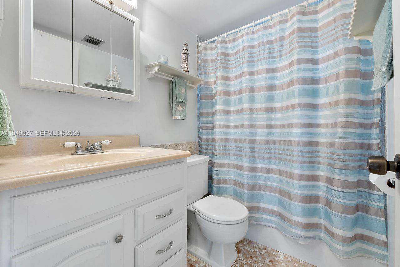 201 N Ocean Blvd # 112