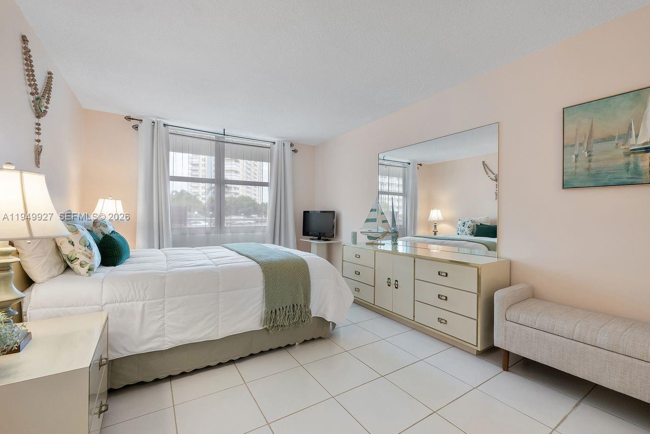 201 N Ocean Blvd # 112