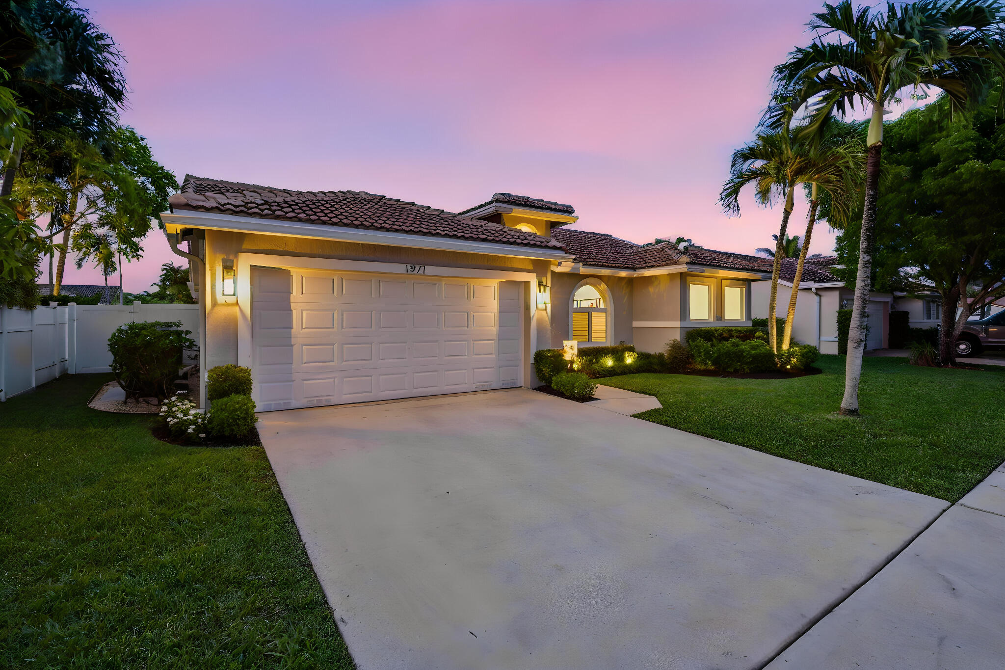 1971 NW 44th Street