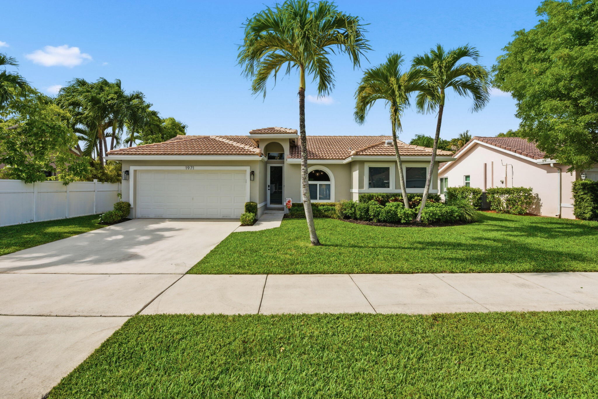 1971 NW 44th Street