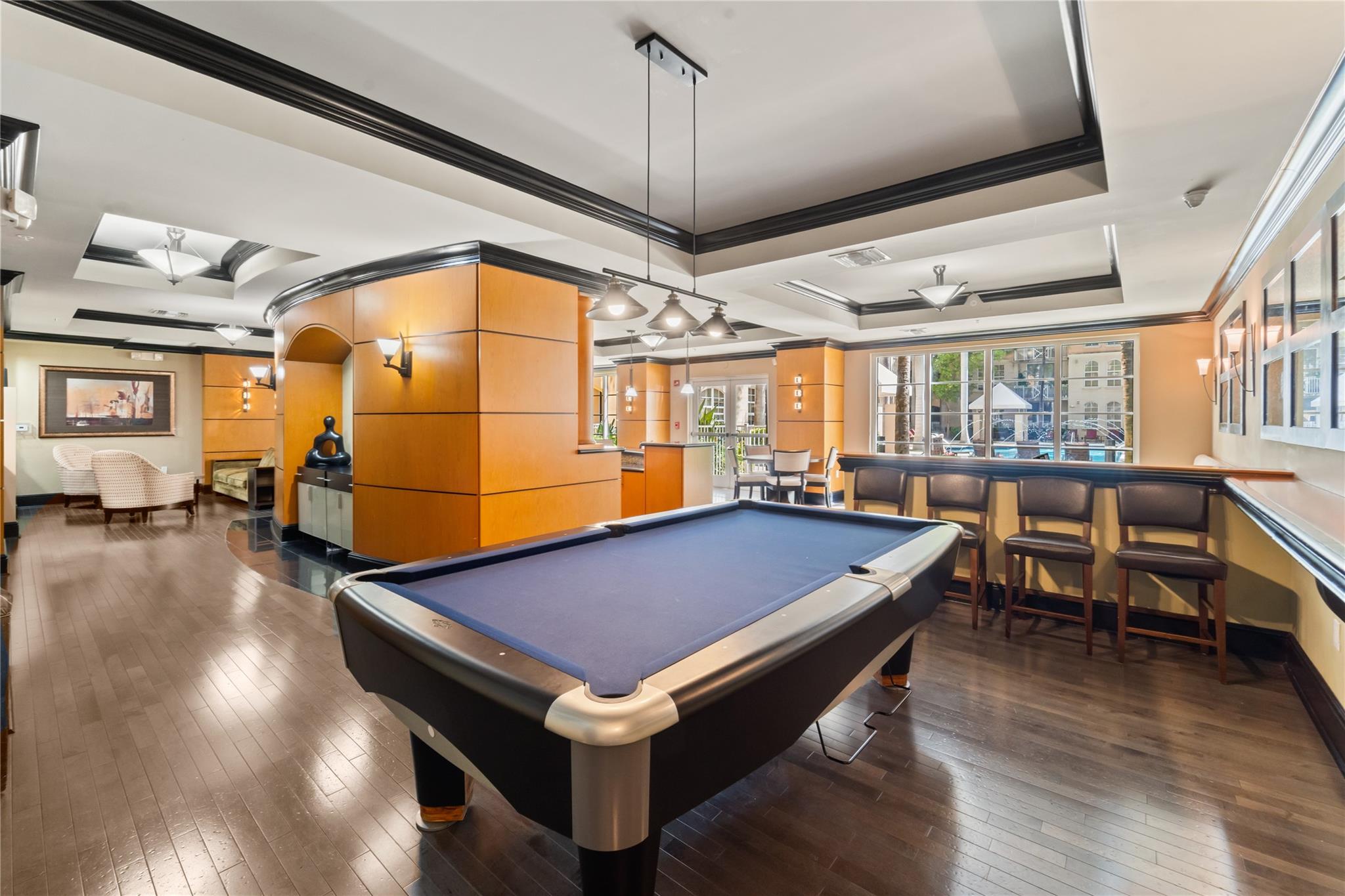 3001 NE 185th St 323