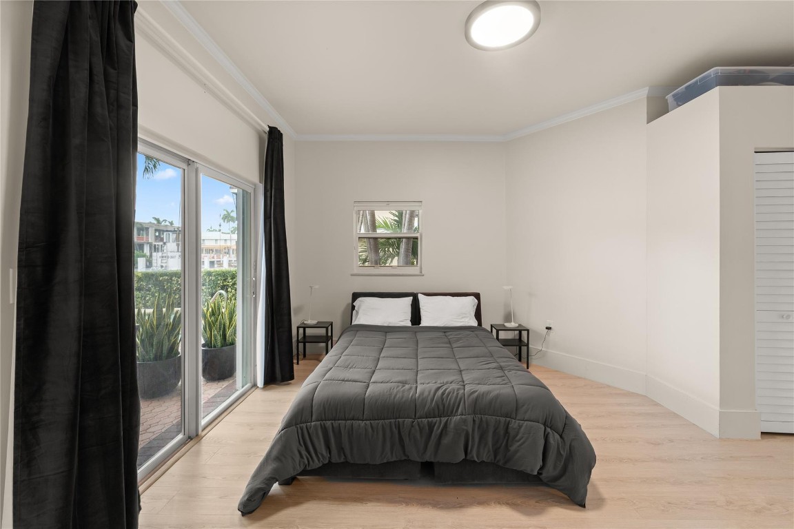 70 Isle Of Venice Dr 102