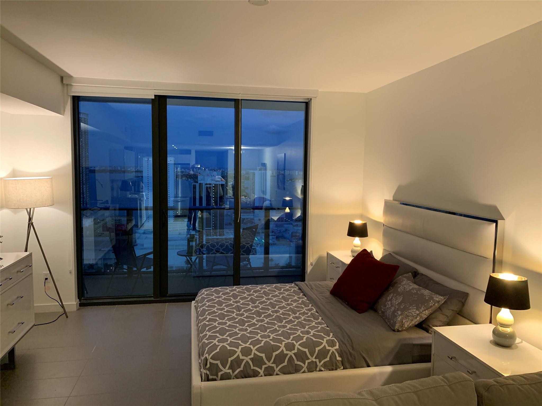 1600 NE 1st Ave 3203