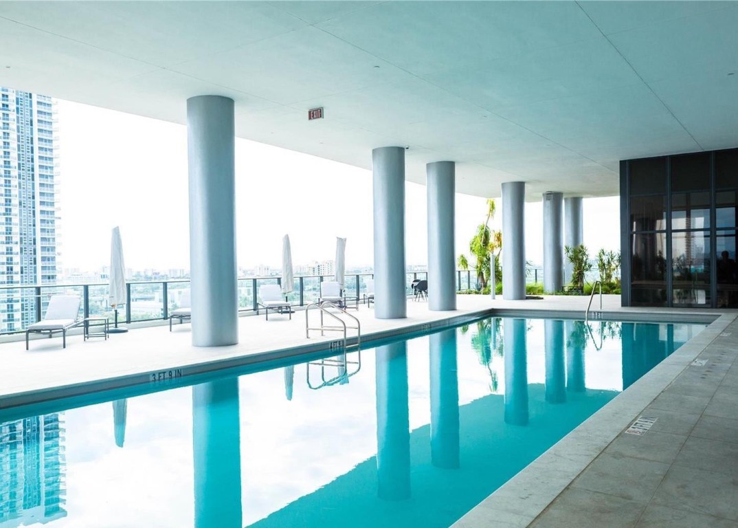 1600 NE 1st Ave 3203