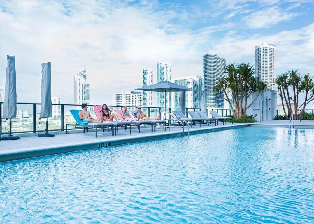 1600 NE 1st Ave 3203