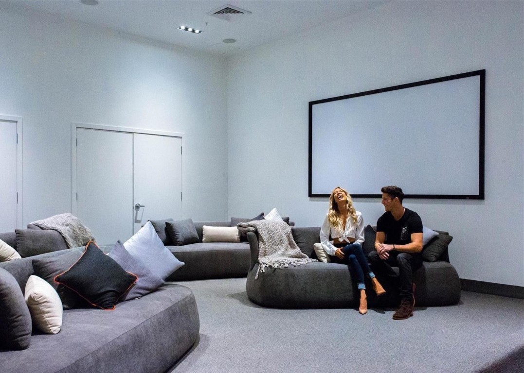 1600 NE 1st Ave 3203