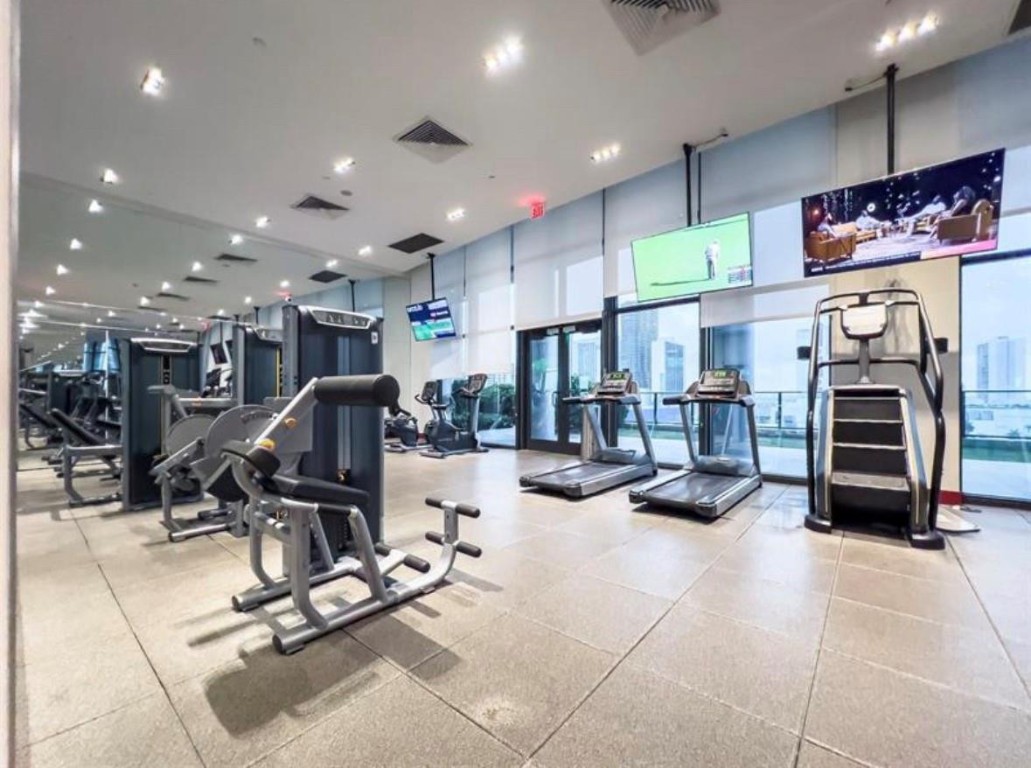 1600 NE 1st Ave 3203