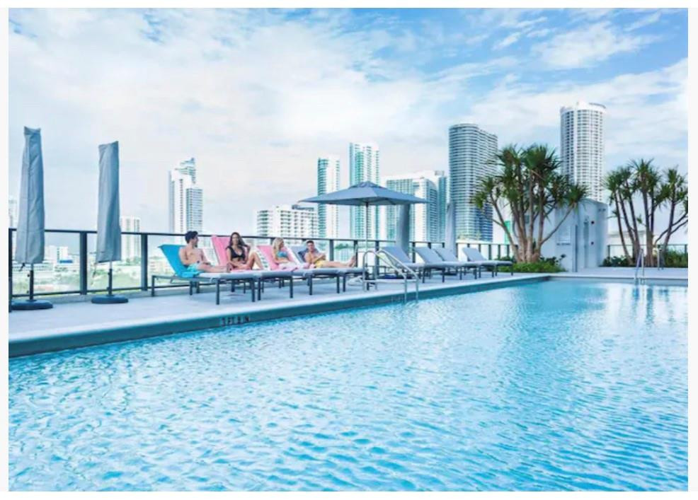 1600 NE 1st Ave 3203