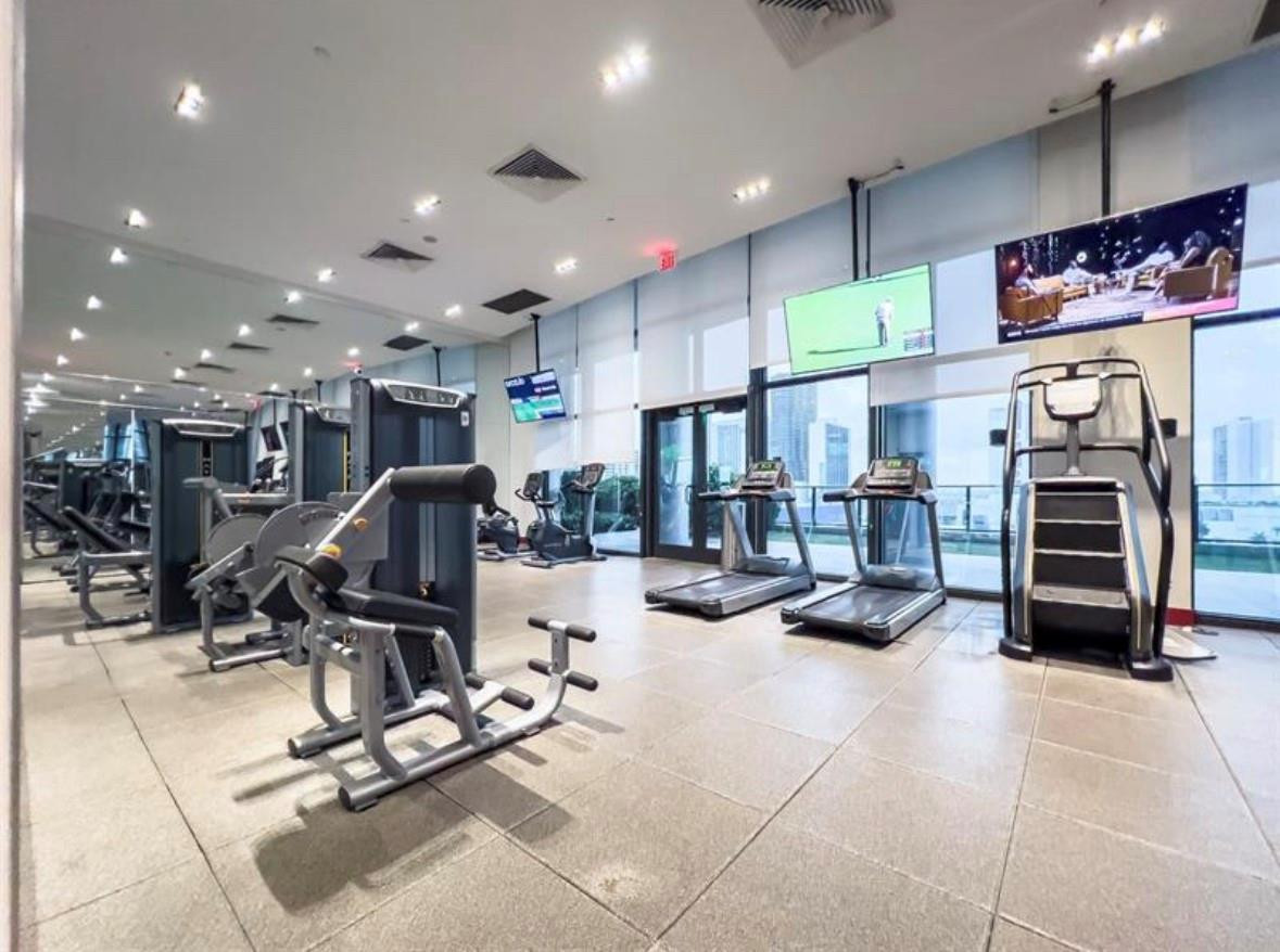 1600 NE 1st Ave 3203