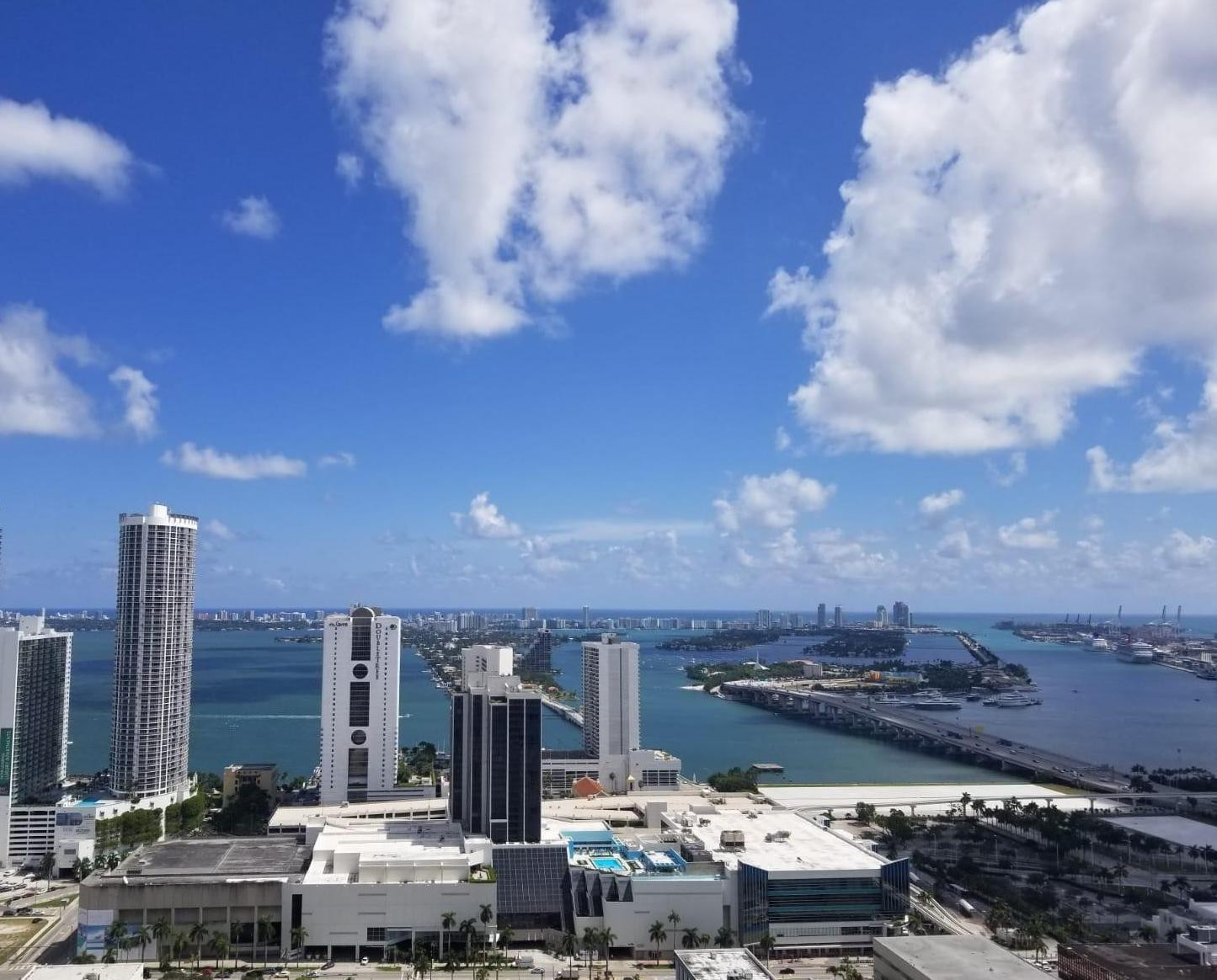 1600 NE 1st Ave 3203