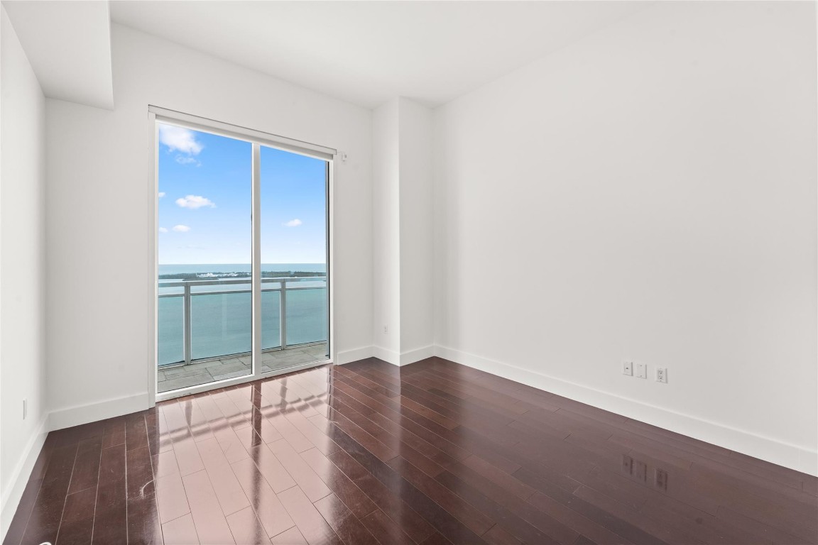 950 Brickell Bay Dr 5411