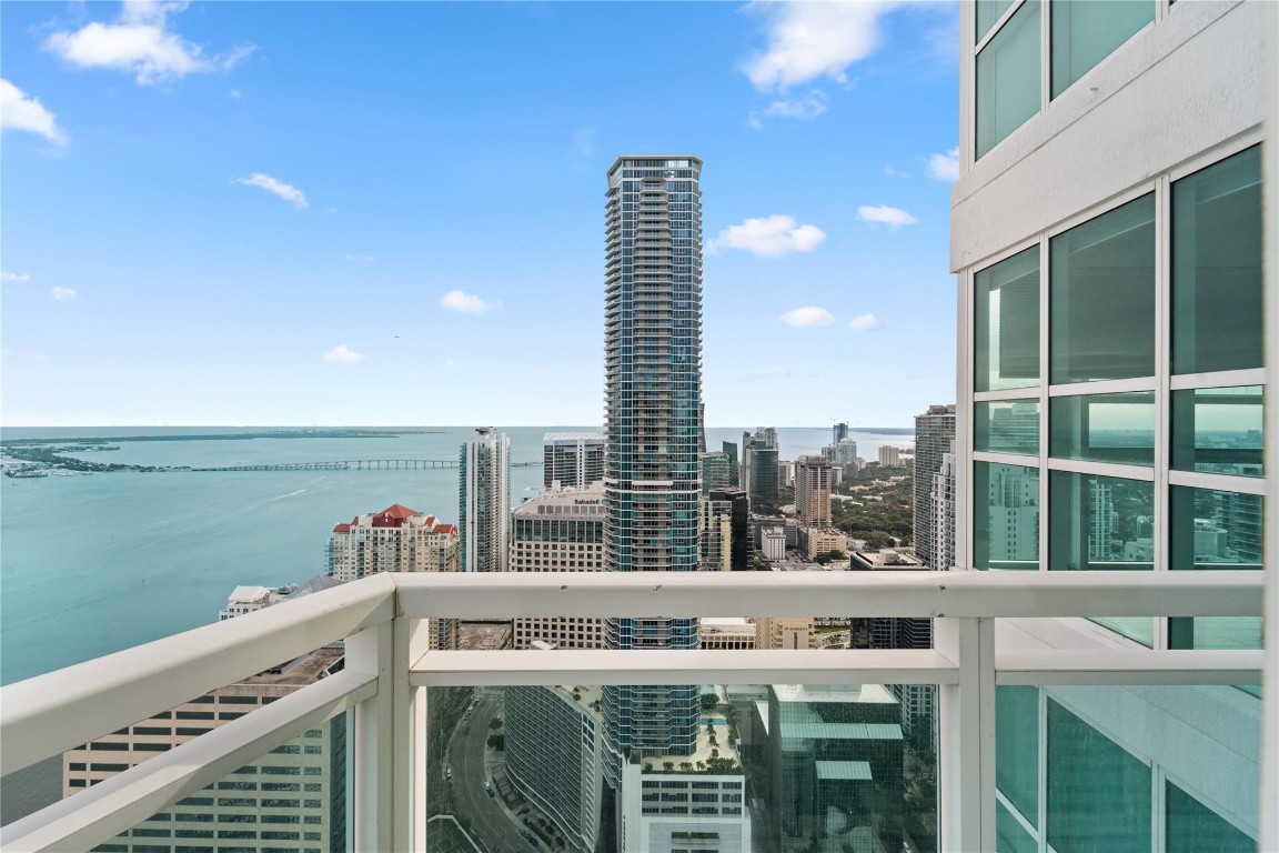 950 Brickell Bay Dr 5411