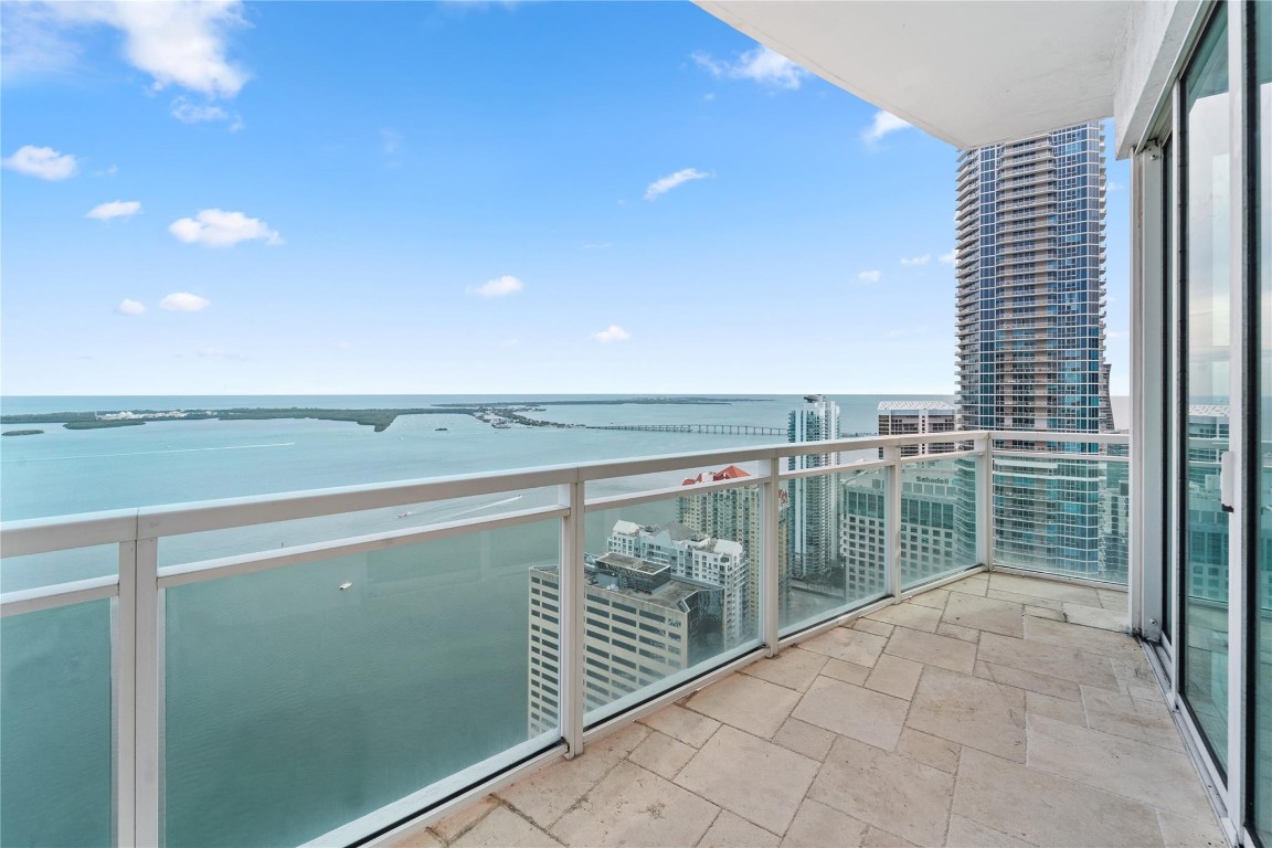 950 Brickell Bay Dr 5411