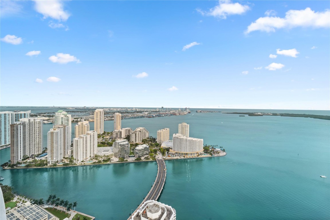 950 Brickell Bay Dr 5411