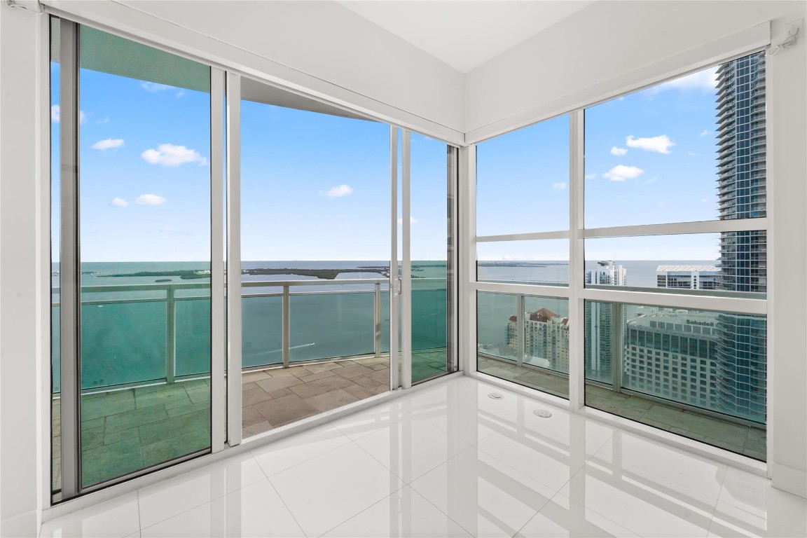 950 Brickell Bay Dr 5411