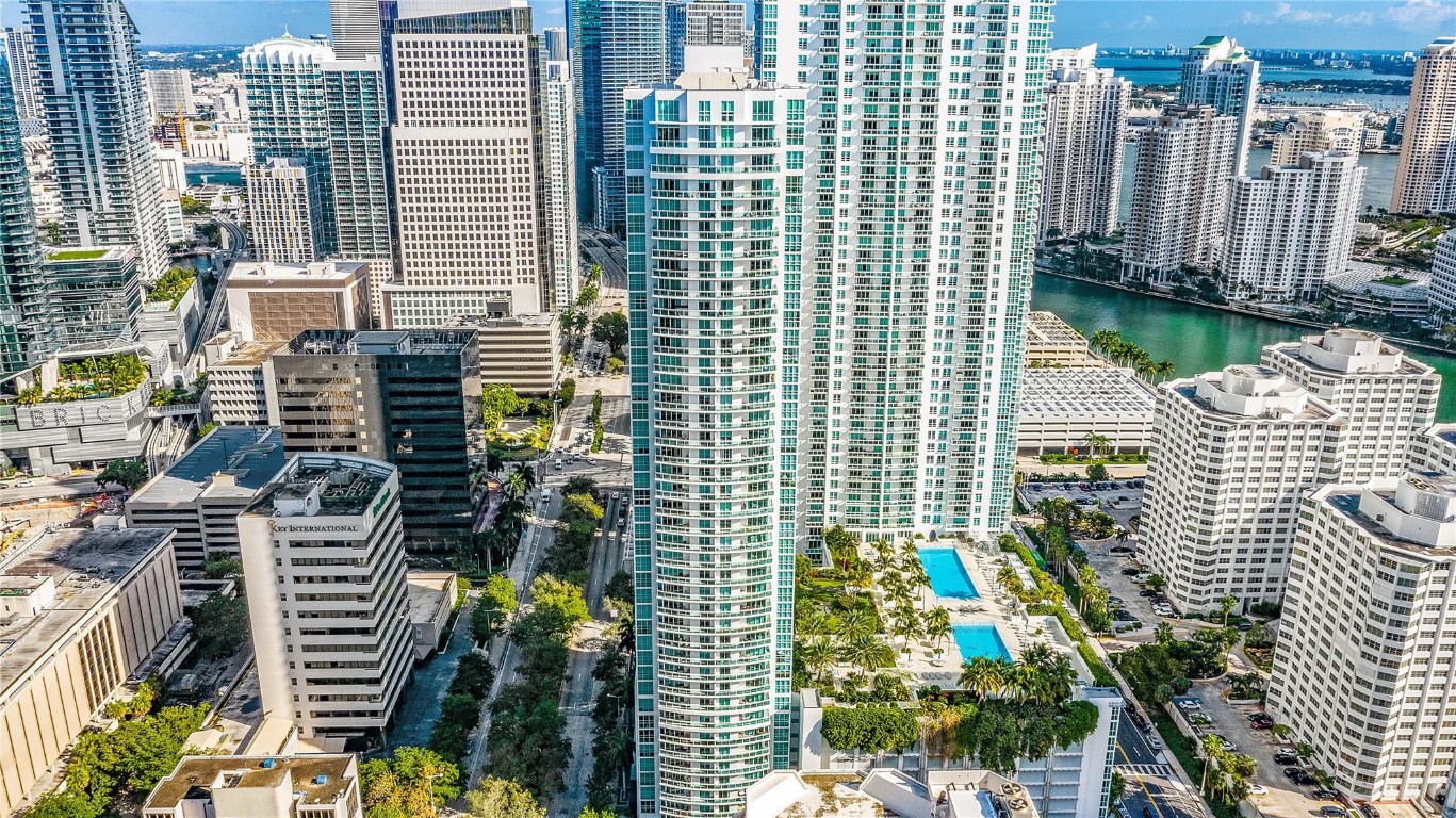 950 Brickell Bay Dr 5411
