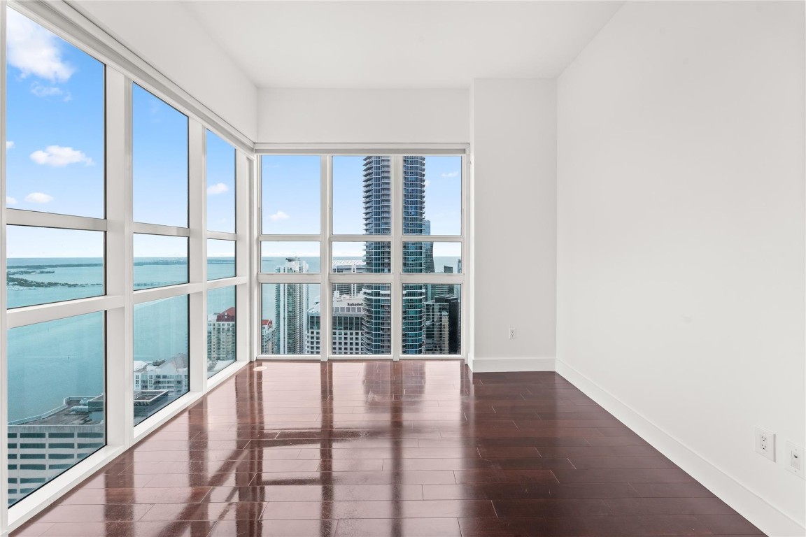 950 Brickell Bay Dr 5411