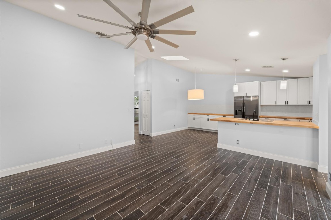 3094 S Oakland Forest Dr 1702