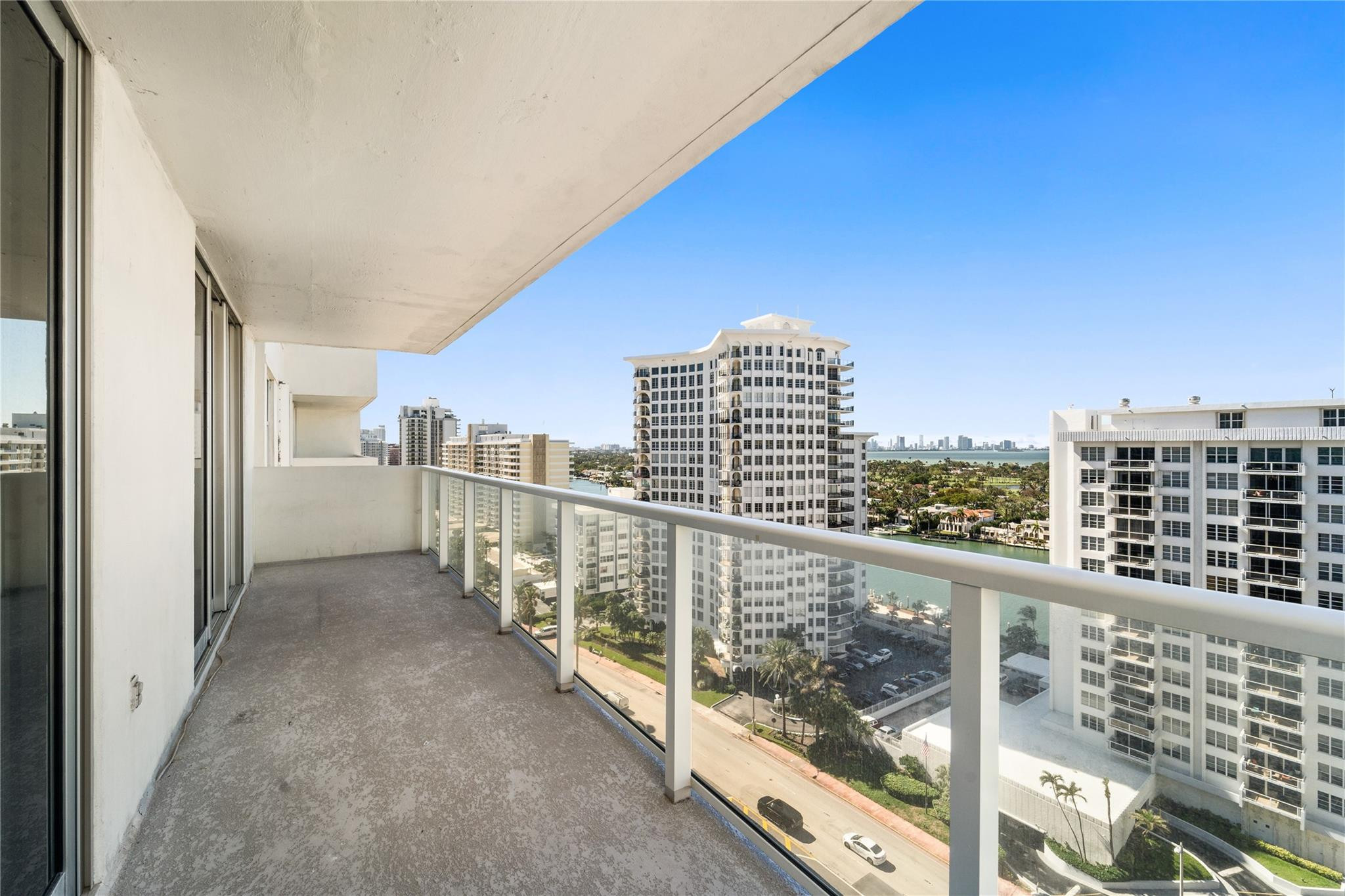 5701 Collins Ave 1615