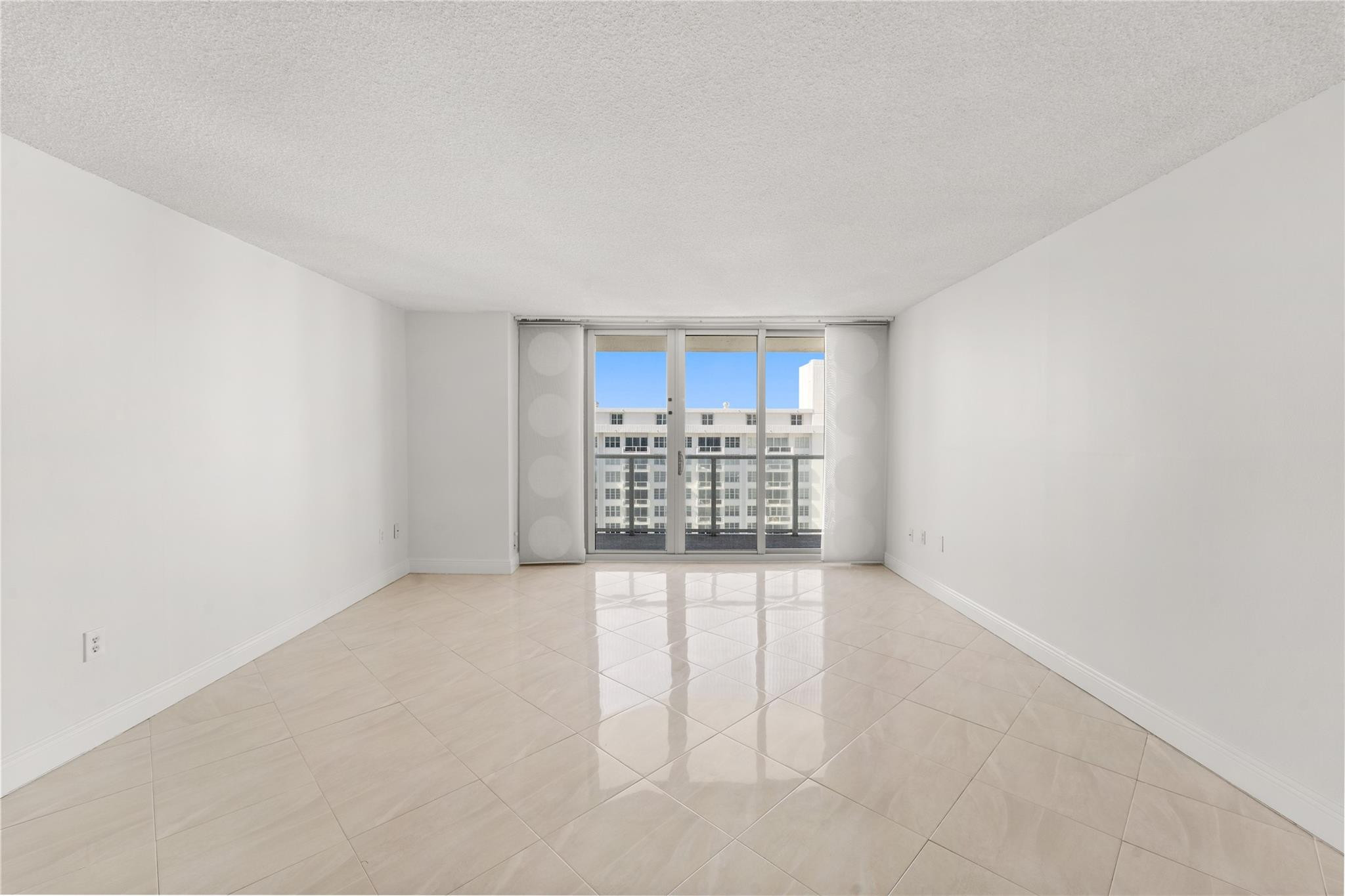 5701 Collins Ave 1615