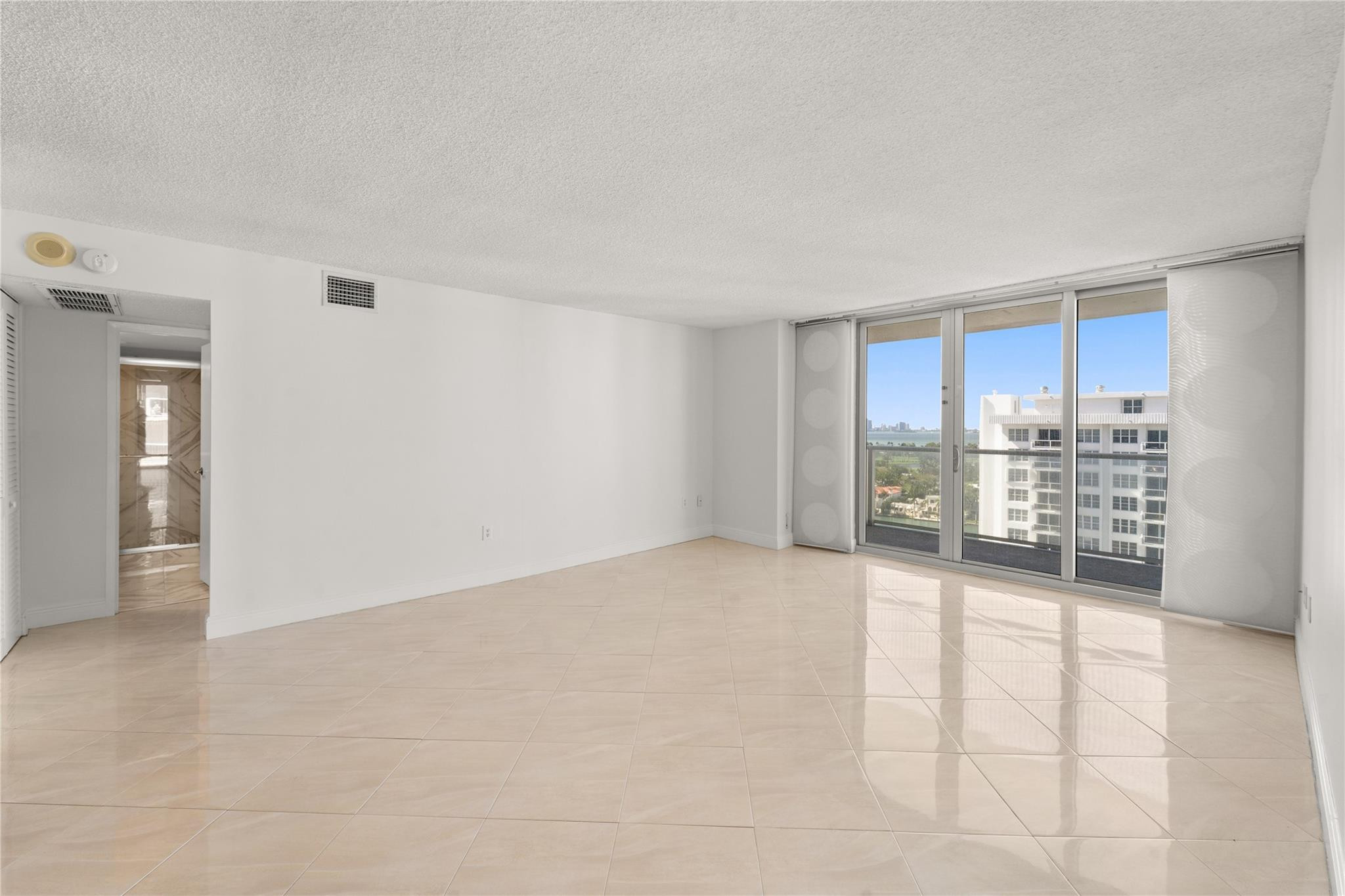 5701 Collins Ave 1615