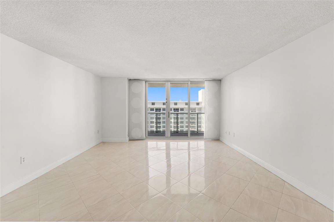 5701 Collins Ave 1615