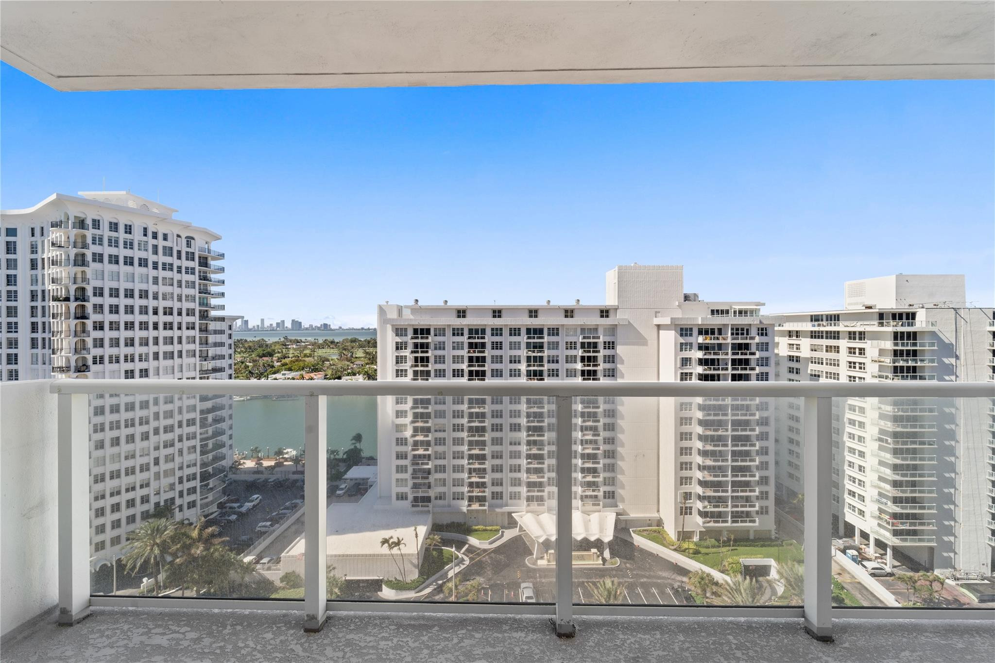 5701 Collins Ave 1615