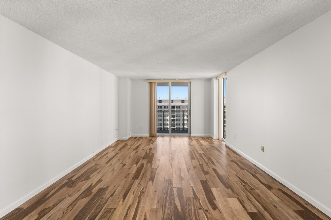 5701 Collins Ave 1615