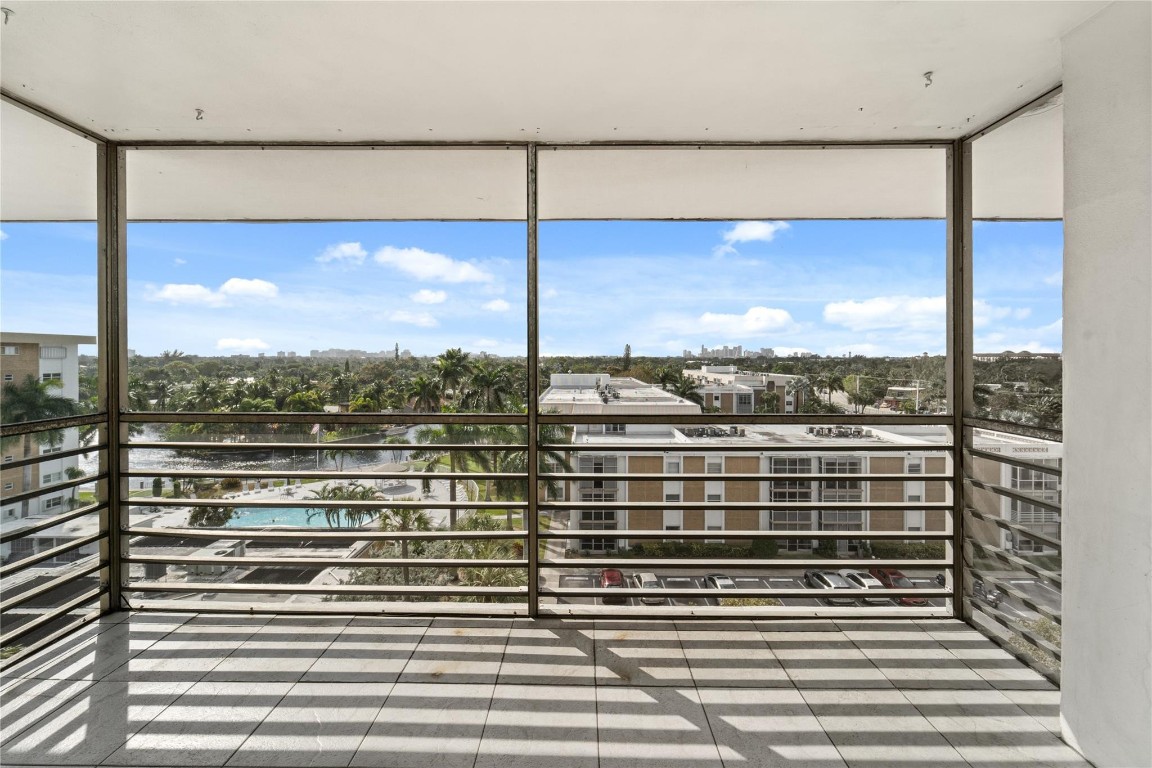 3050 NE 16th Ave 704