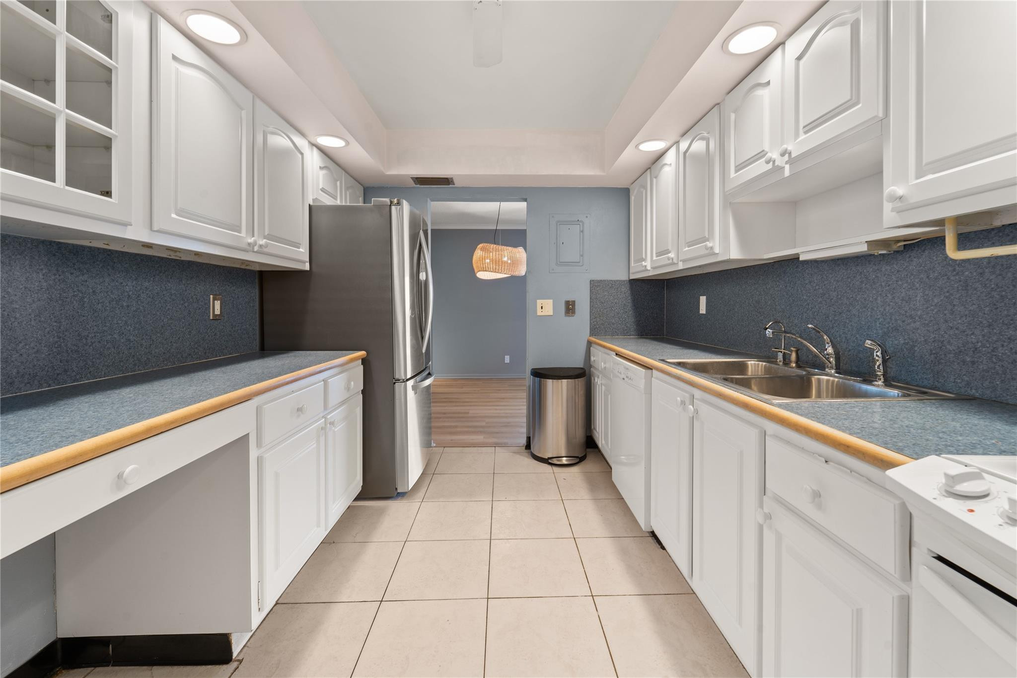 3050 NE 16th Ave 704