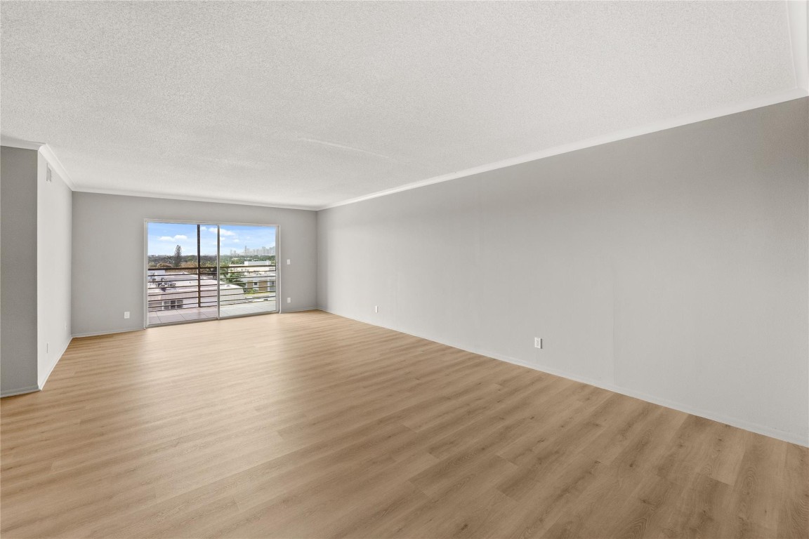 3050 NE 16th Ave 704