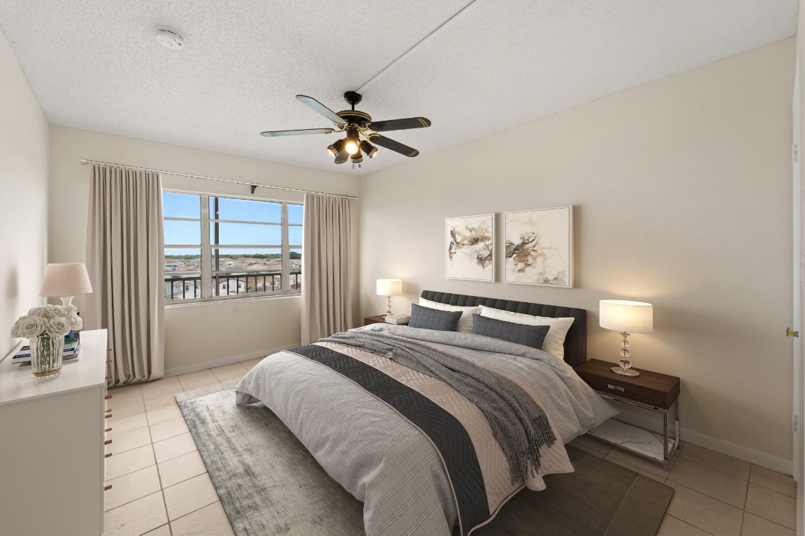 1101 Crystal Lake Dr 605