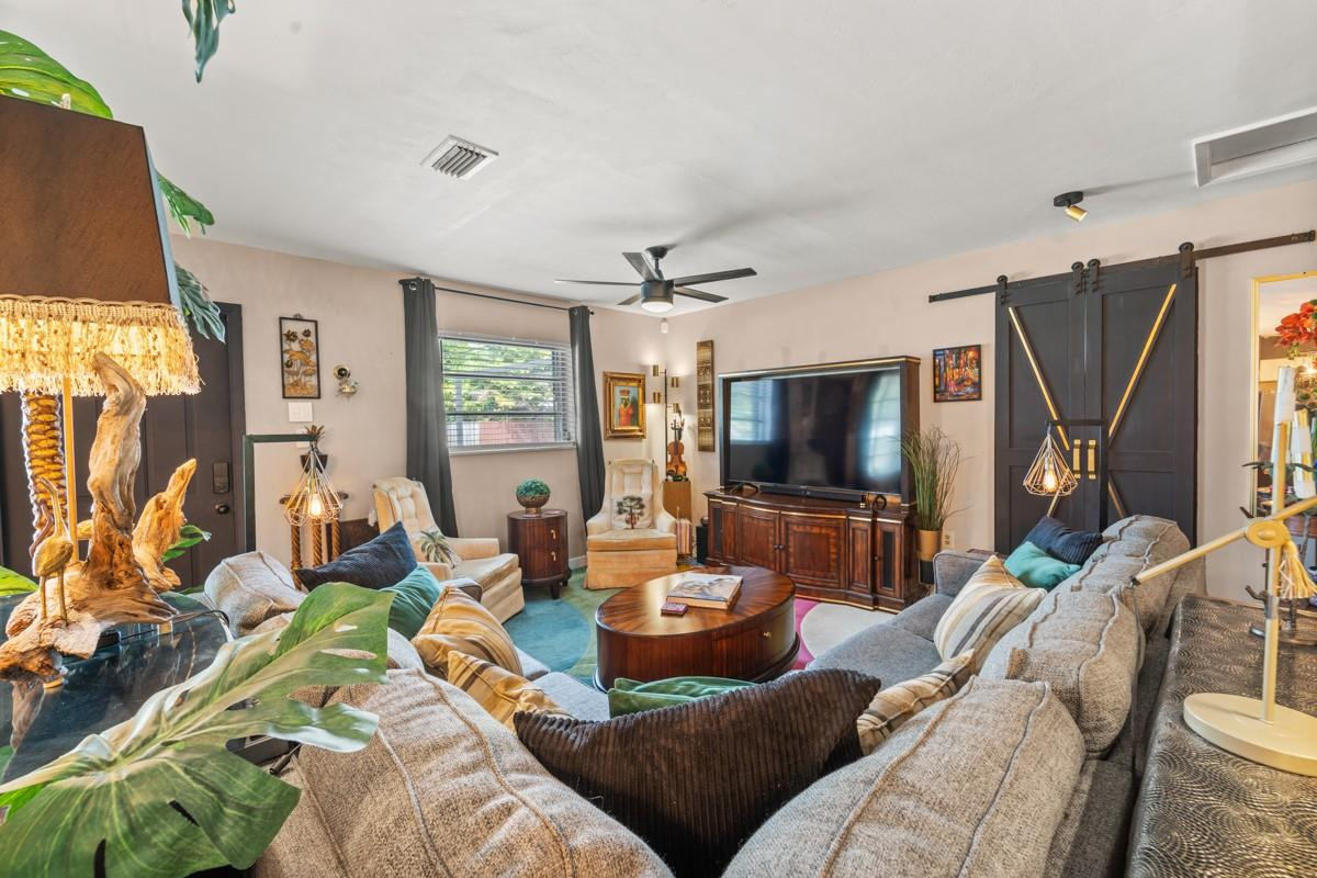 3800 NW 18th Ave
