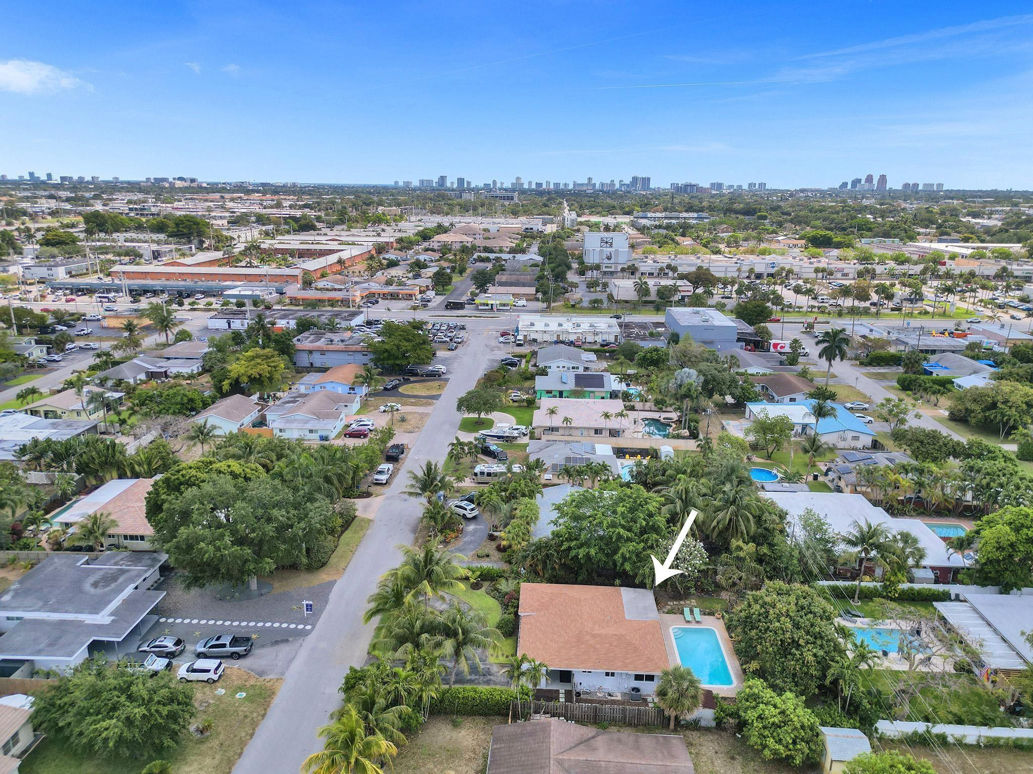 220 NW 36th St