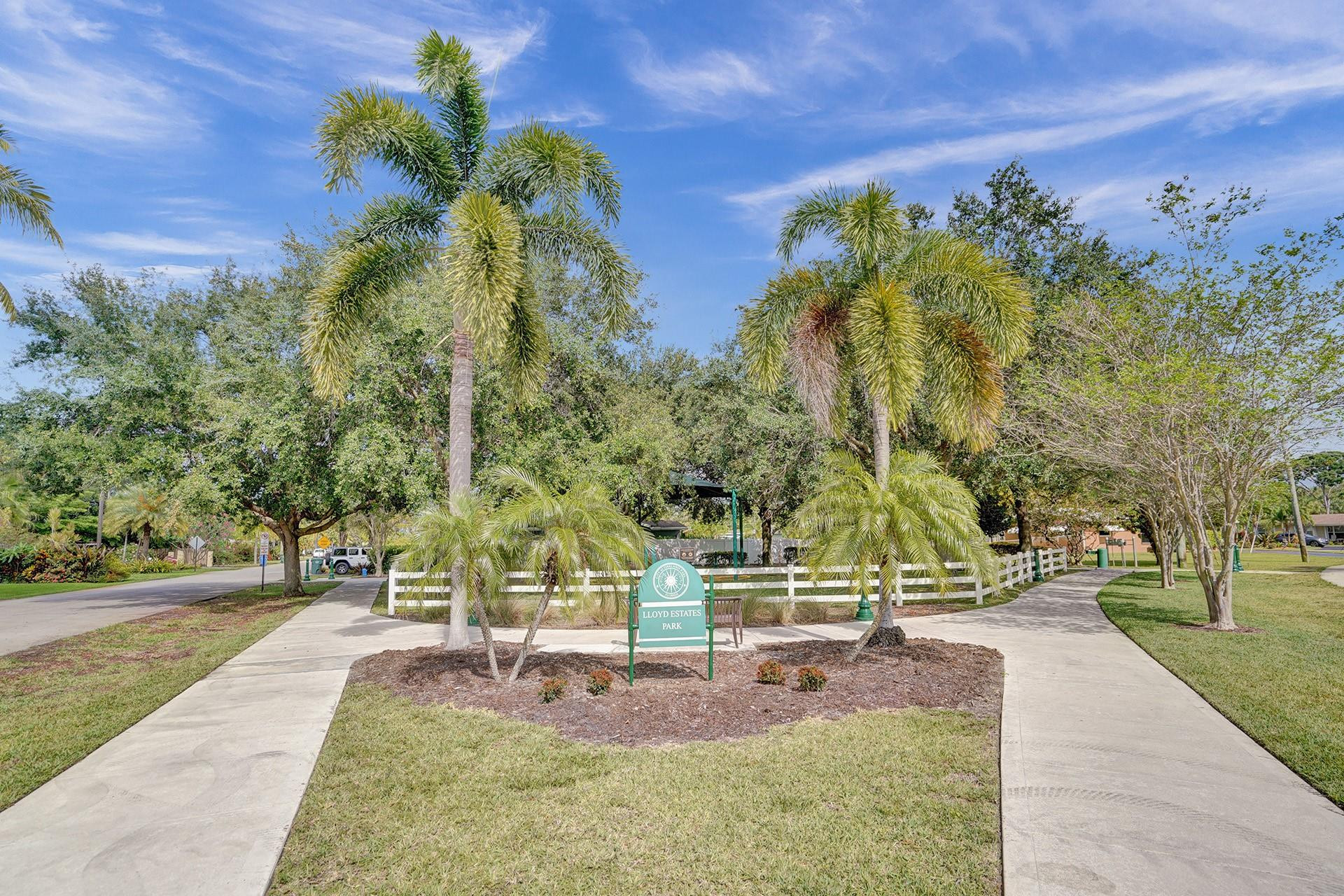 220 NW 36th St