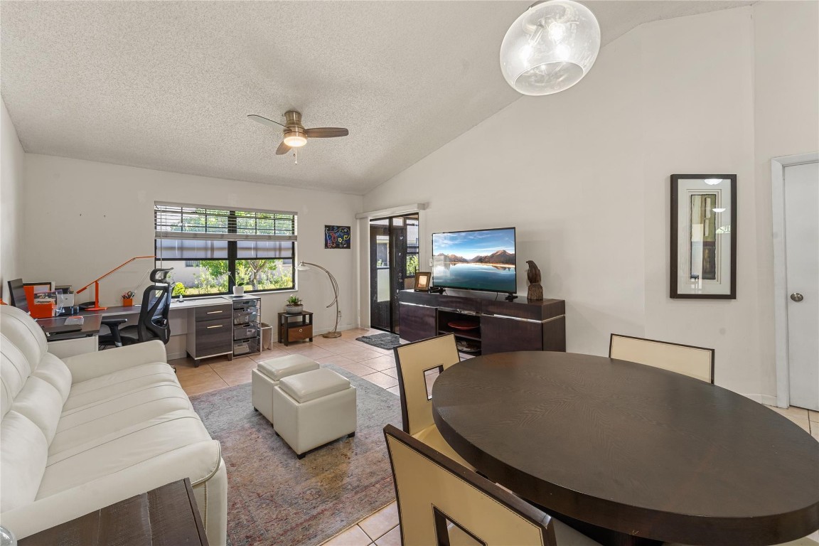 9720 NW 76th Ct 9720