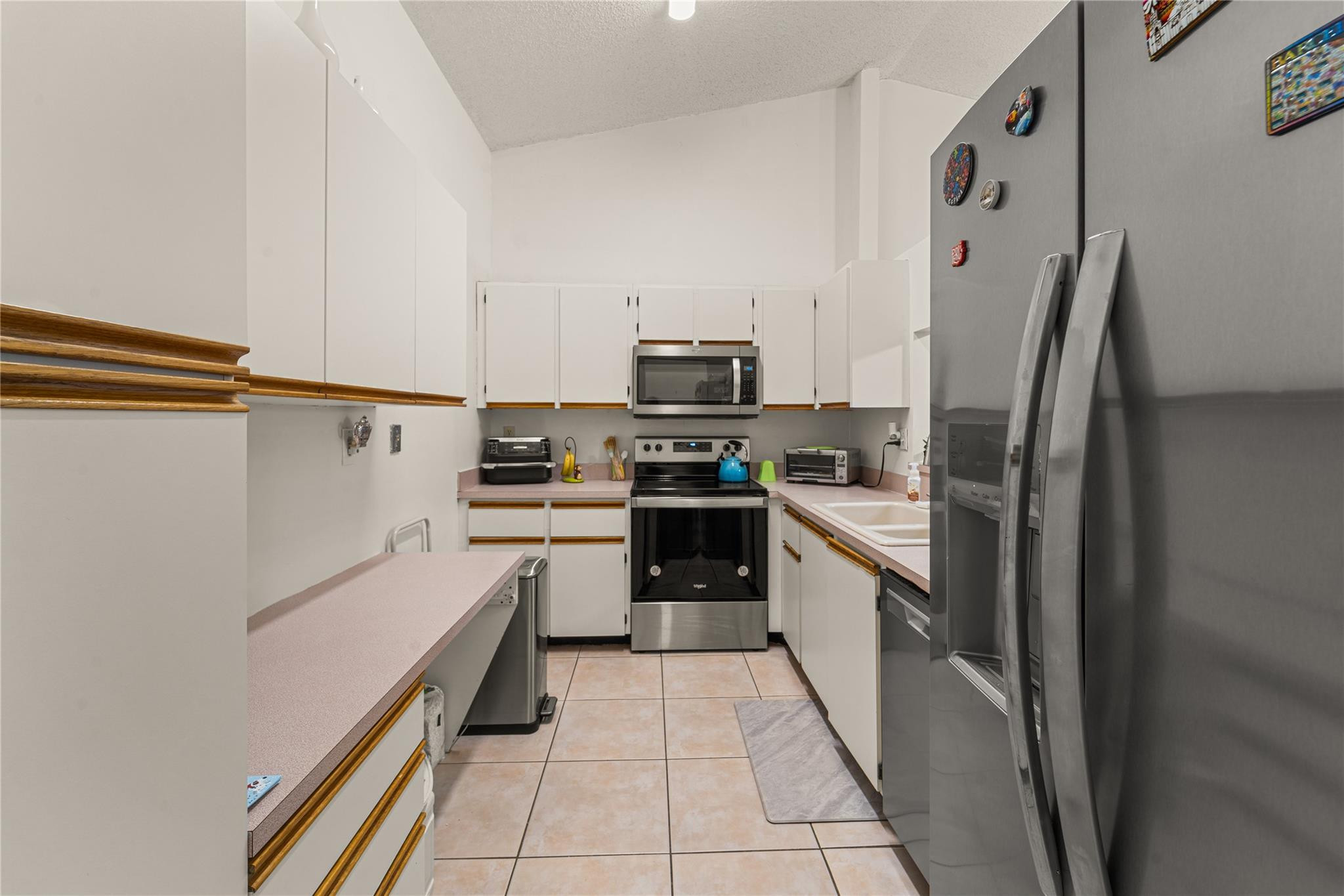 9720 NW 76th Ct 9720