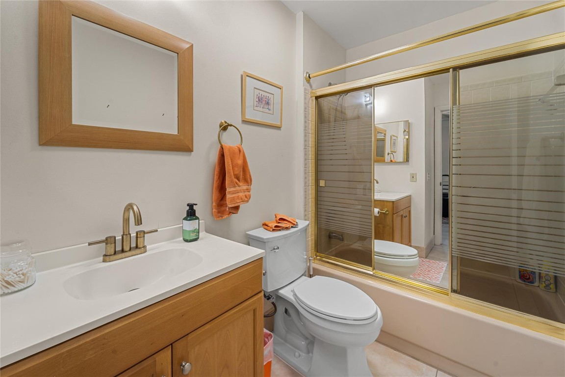 9720 NW 76th Ct 9720