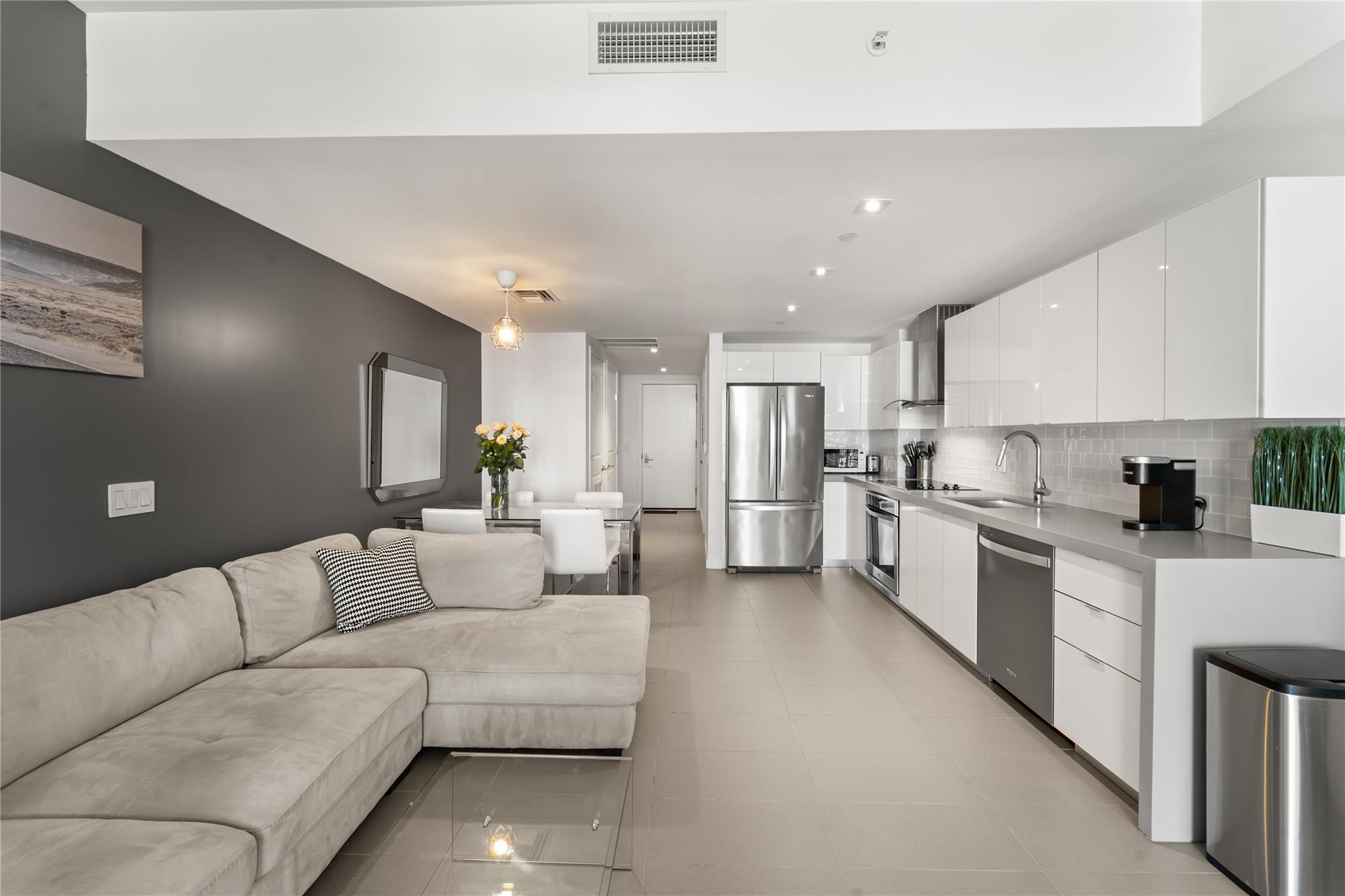 1600 NE 1st Ave 3203