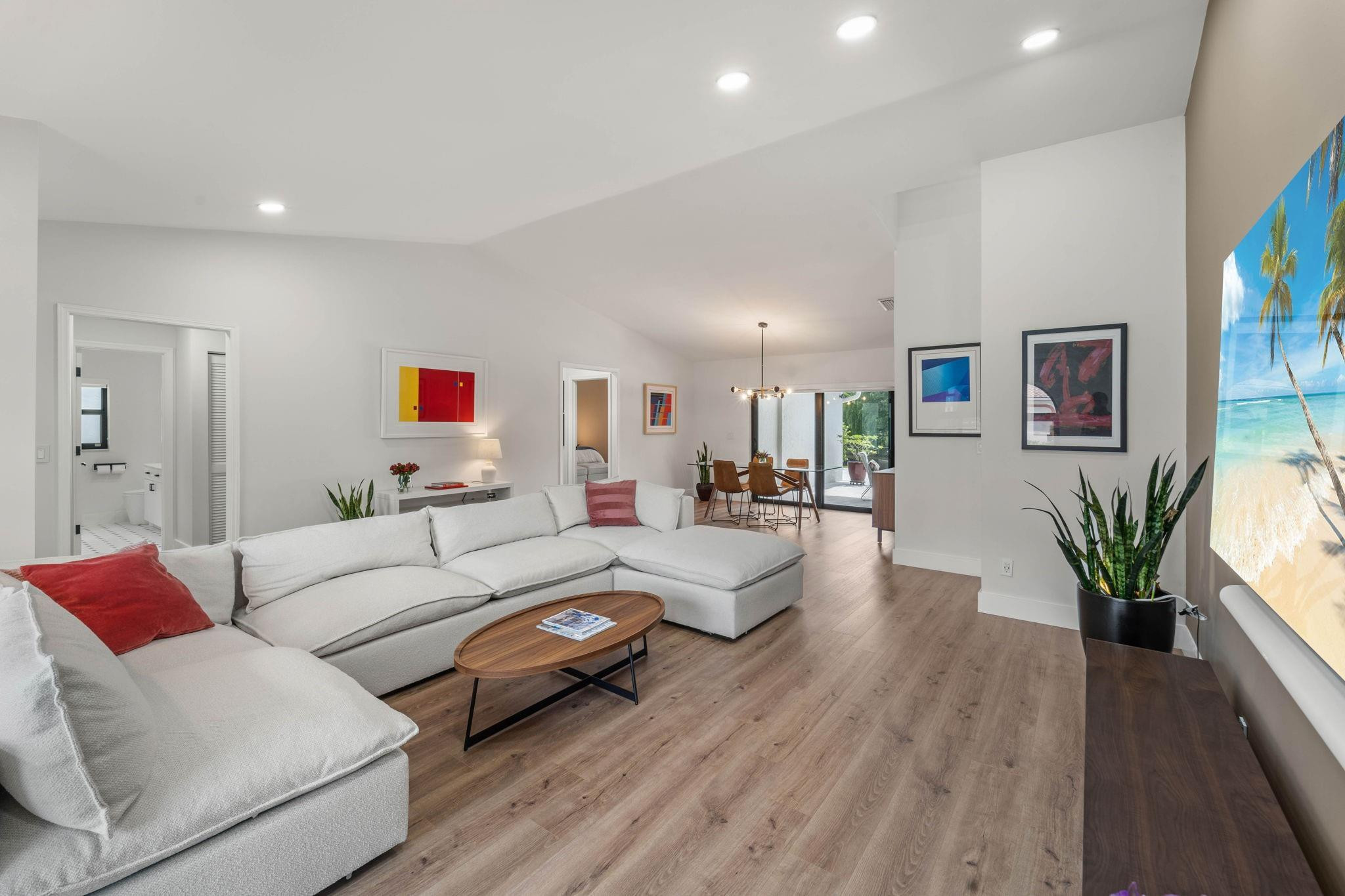 640 NW 108th Ave