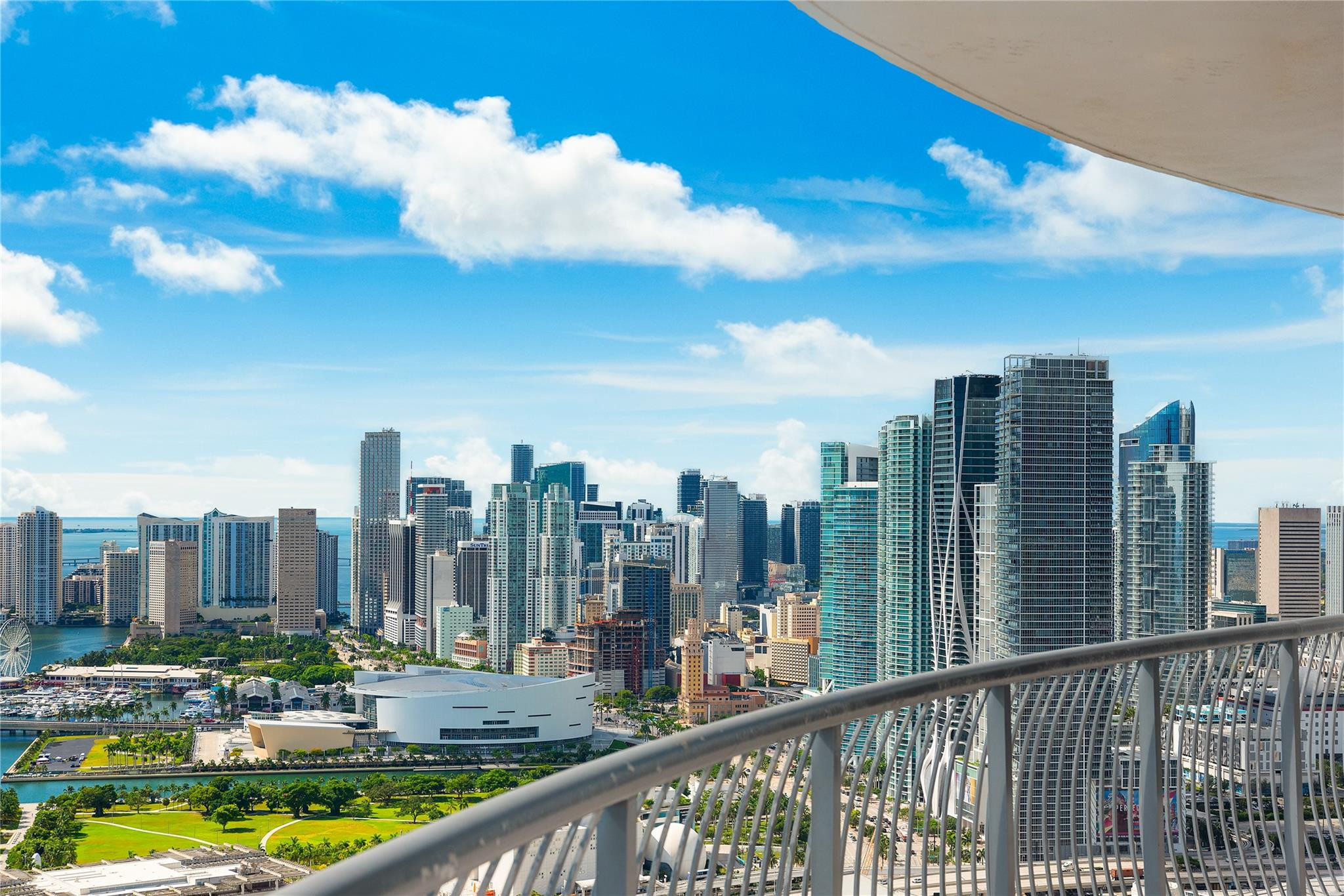 1750 N Bayshore Dr 5402